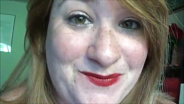 كنت أتجسس على سكس مساج مترجم سراويل أختي.