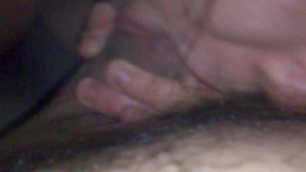شاب فتاة شقراء مارس الجنس من sex massage مترجم قبل الجار القديم