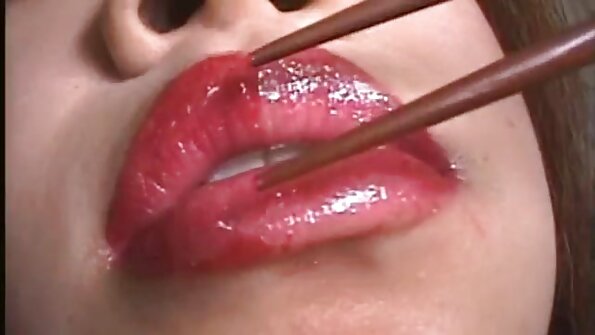 إنه يصعد الحمار سكس مساج مترجم محارم بمجرد أن يكون عاريا